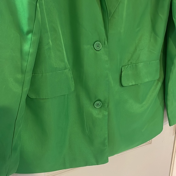 Missguided, green blazer, size small - Picture 3 of 7